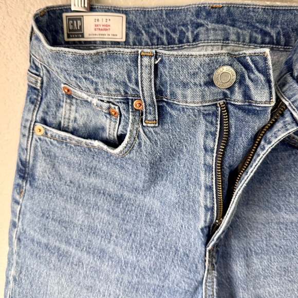 GAP Women’s Sky High Straight Blue Jeans - Picture 5 of 8